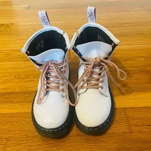 Dr. marten white girl boots used